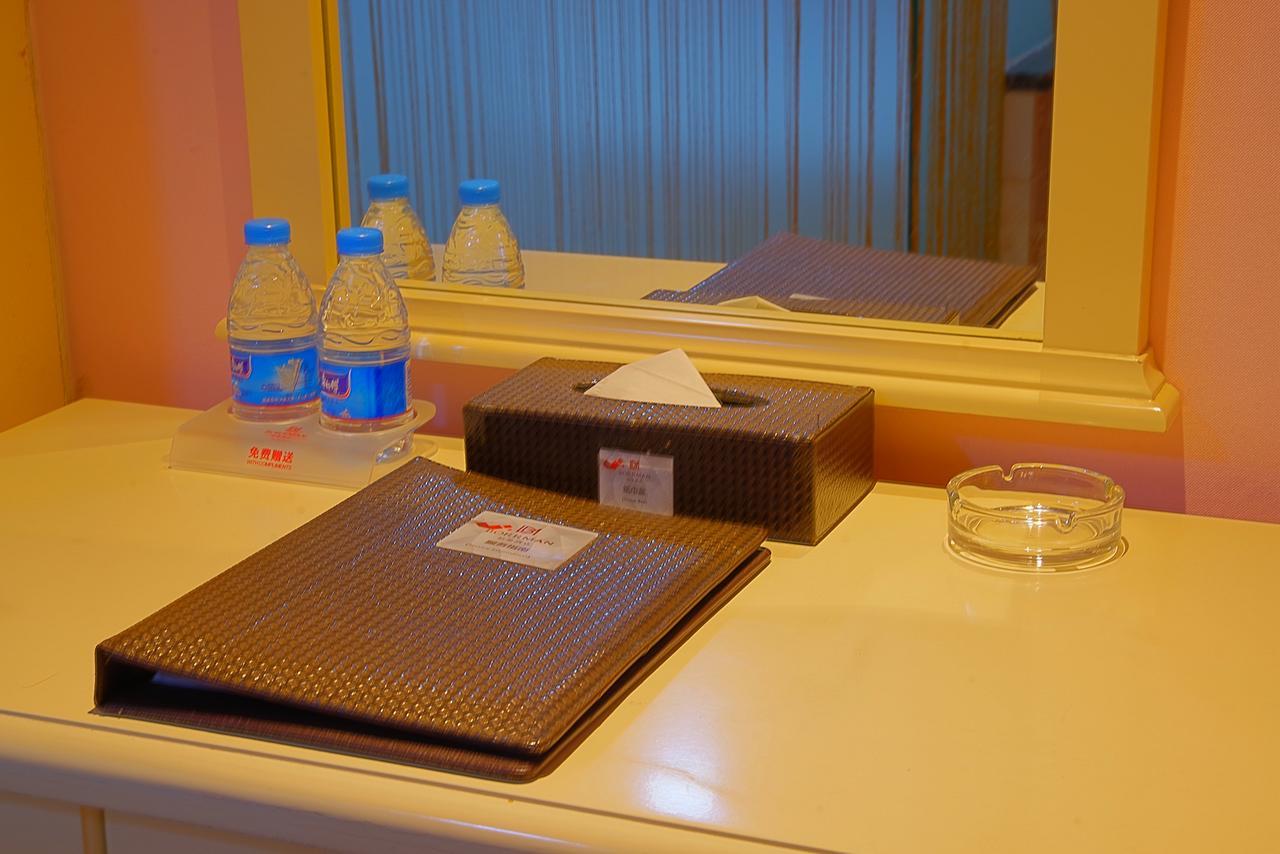 Borrman Hotel Guangzhou Tangxia Branch Exteriör bild