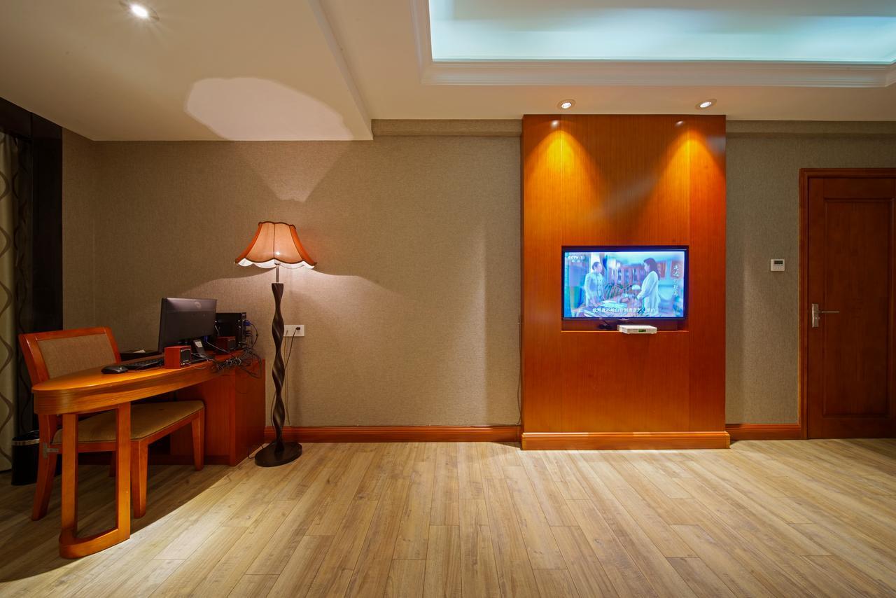 Borrman Hotel Guangzhou Tangxia Branch Exteriör bild