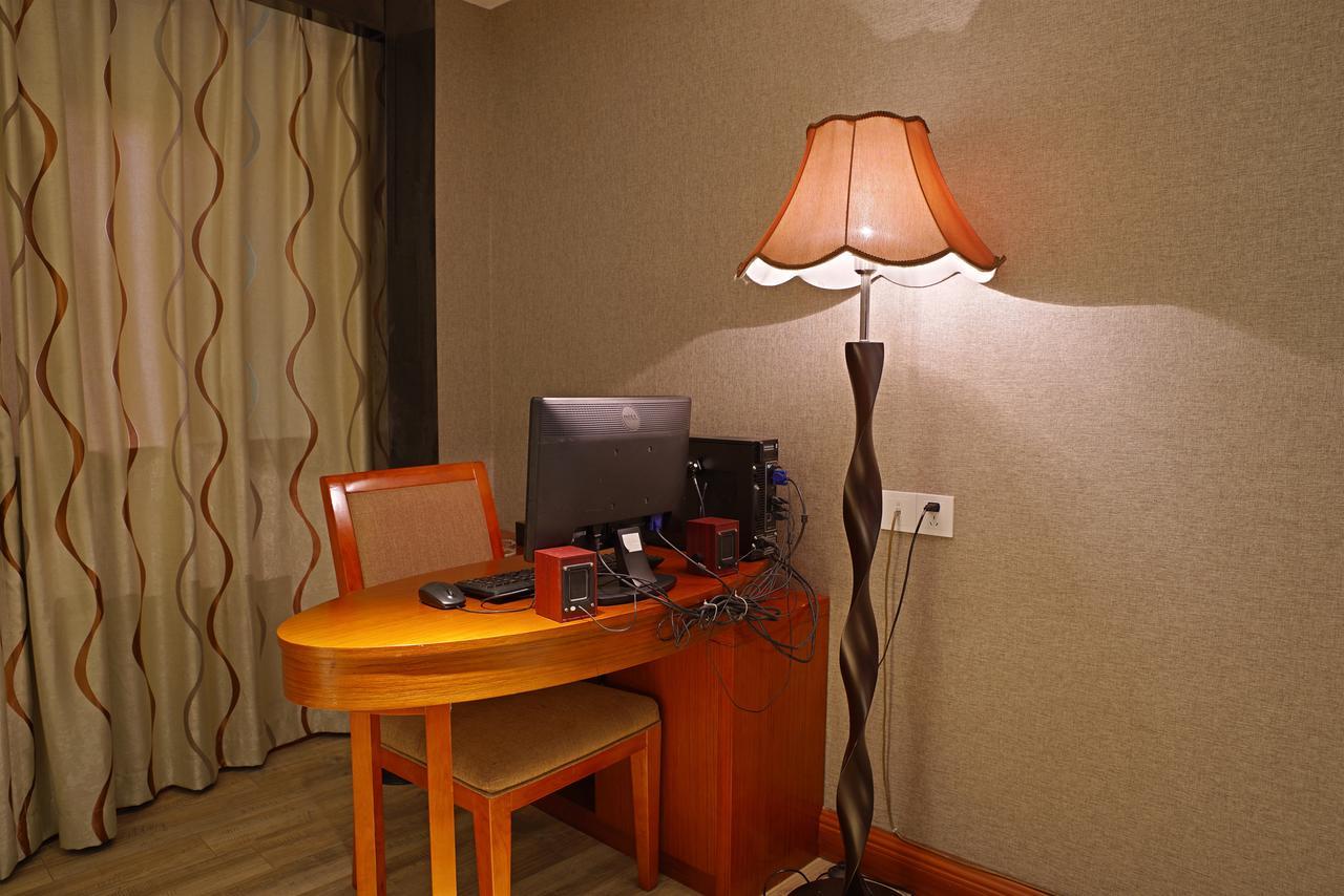 Borrman Hotel Guangzhou Tangxia Branch Exteriör bild